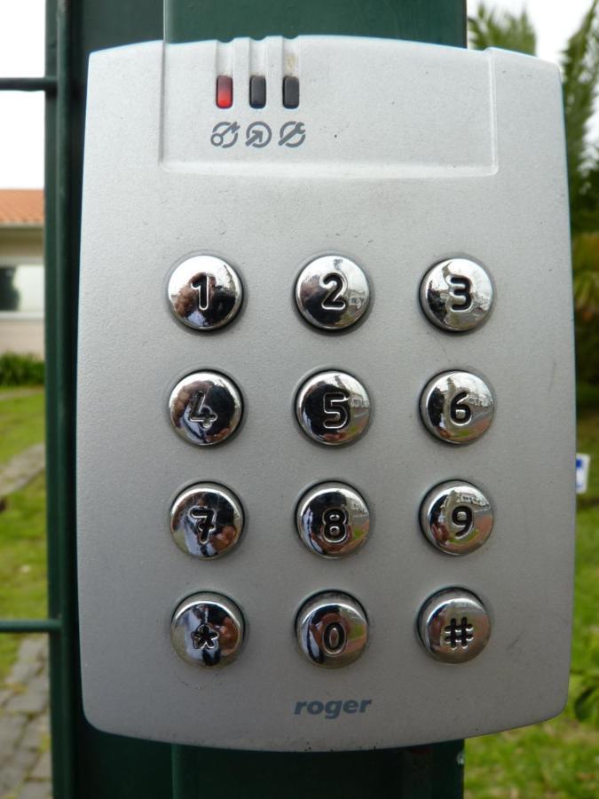 Azores Garden House - Private Suites & Apartments - Automatic Self Check-In 蓬塔德尔加达 外观 照片