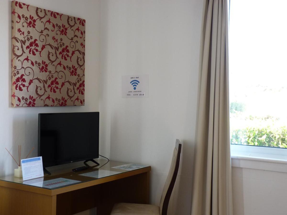 Azores Garden House - Private Suites & Apartments - Automatic Self Check-In 蓬塔德尔加达 外观 照片