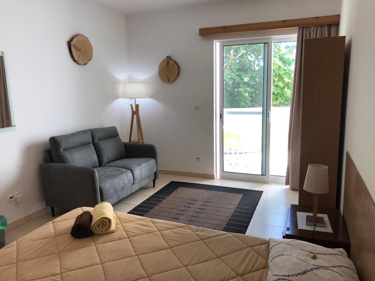 Azores Garden House - Private Suites & Apartments - Automatic Self Check-In 蓬塔德尔加达 外观 照片