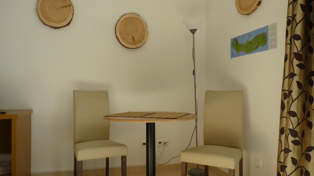 Azores Garden House - Private Suites & Apartments - Automatic Self Check-In 蓬塔德尔加达 外观 照片