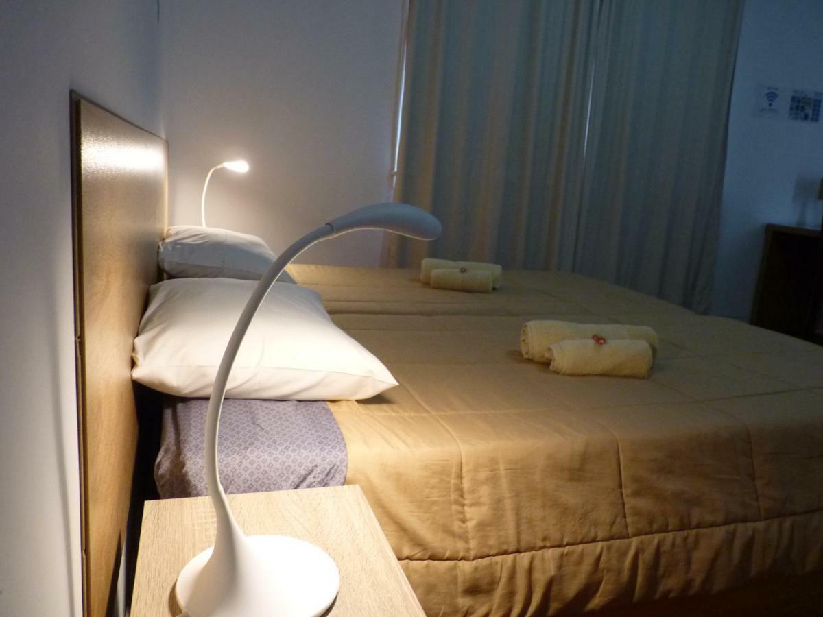 Azores Garden House - Private Suites & Apartments - Automatic Self Check-In 蓬塔德尔加达 外观 照片